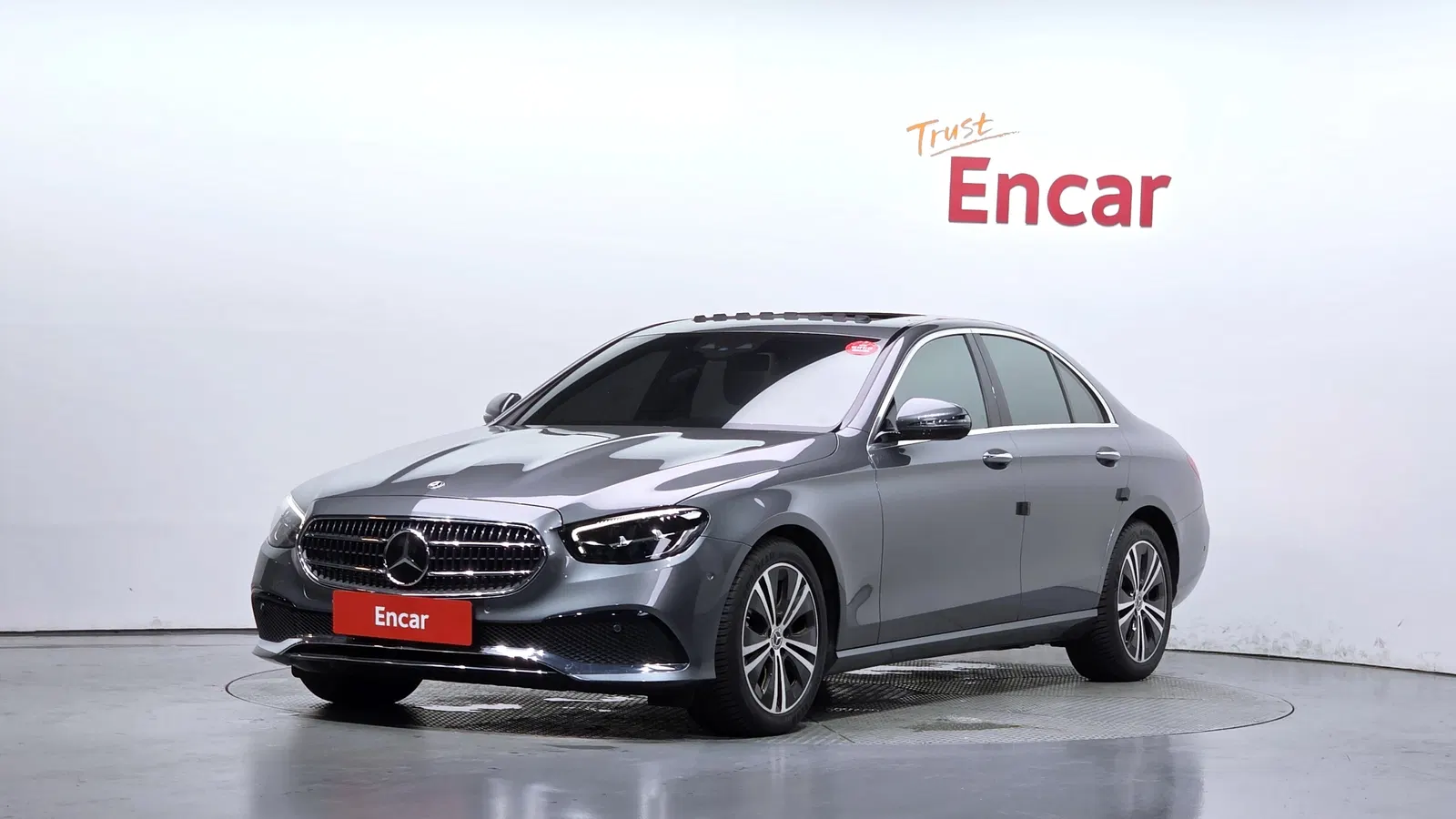 Mercedes-Benz Classe E E250 Avantgarde (W213) 2021 — photo 1 sur 38