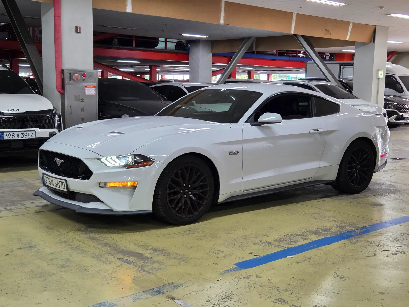 Ford Mustang GT Coupé 2022 — photo 1 sur 26