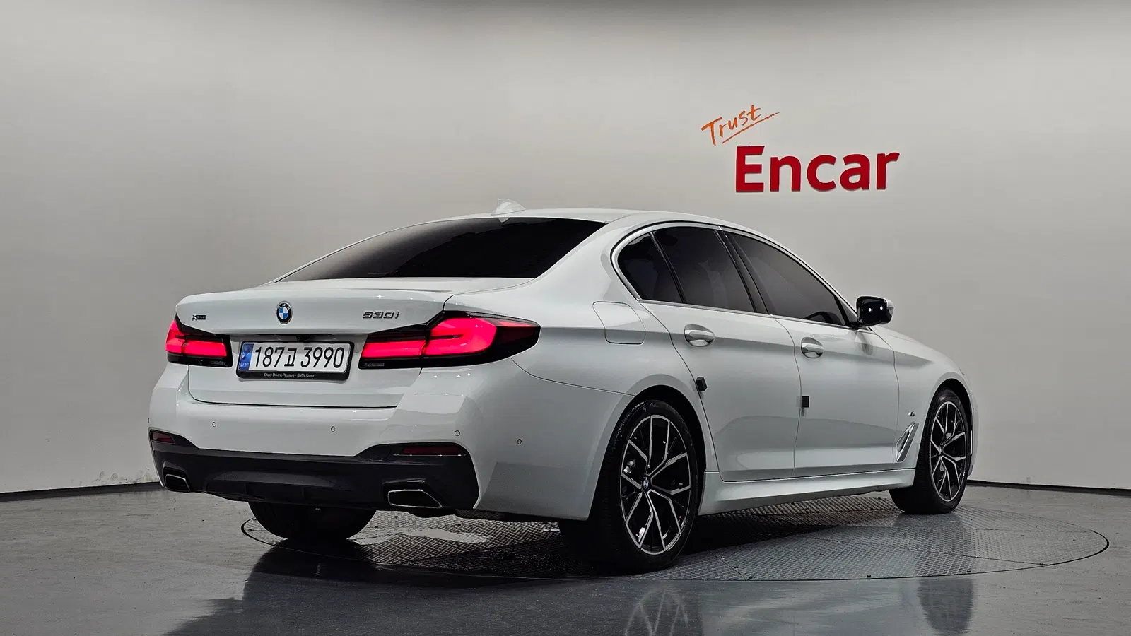 BMW Série 5 (G30) 530i xDrive M Sport 2023 — photo 1 sur 35