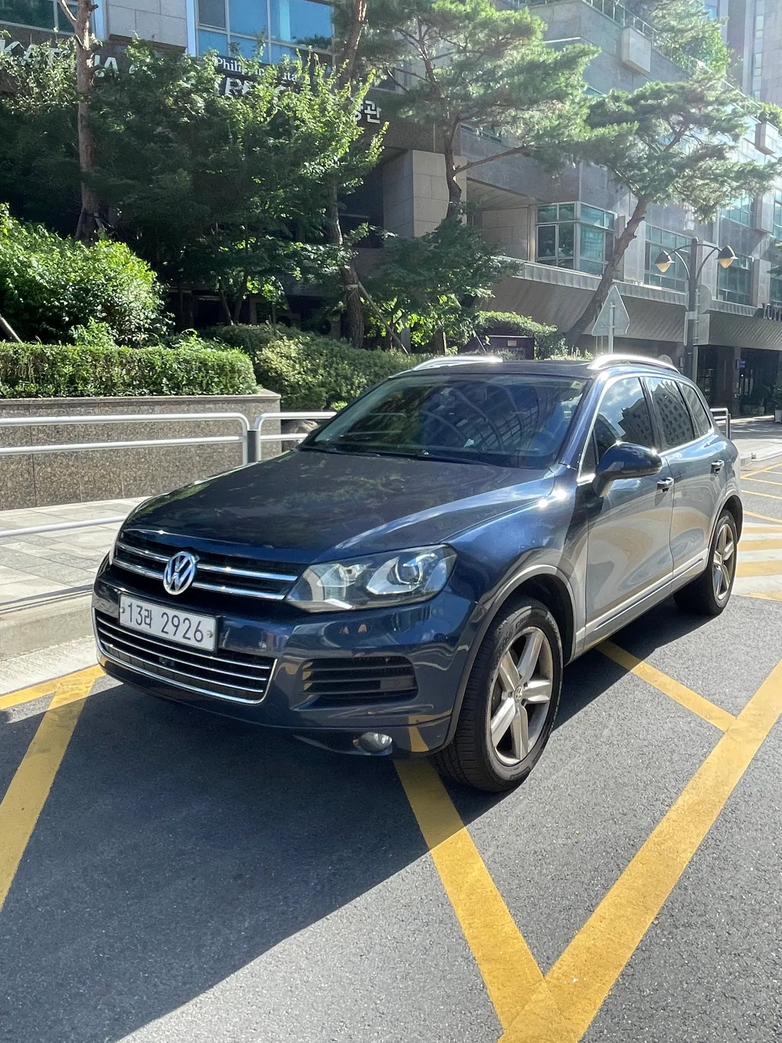 Volkswagen Touareg V6 3.0 TDI BlueMotion 2012 — photo 1 sur 14