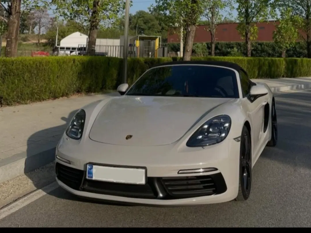 Porsche 718 Boxster 2.0 2019 — photo 1 sur 9