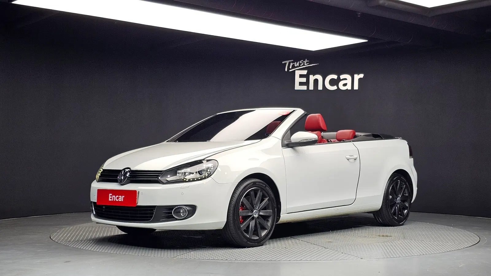 Volkswagen Golf 6e génération 2.0 TDI Cabriolet 2013 — photo 1 sur 20