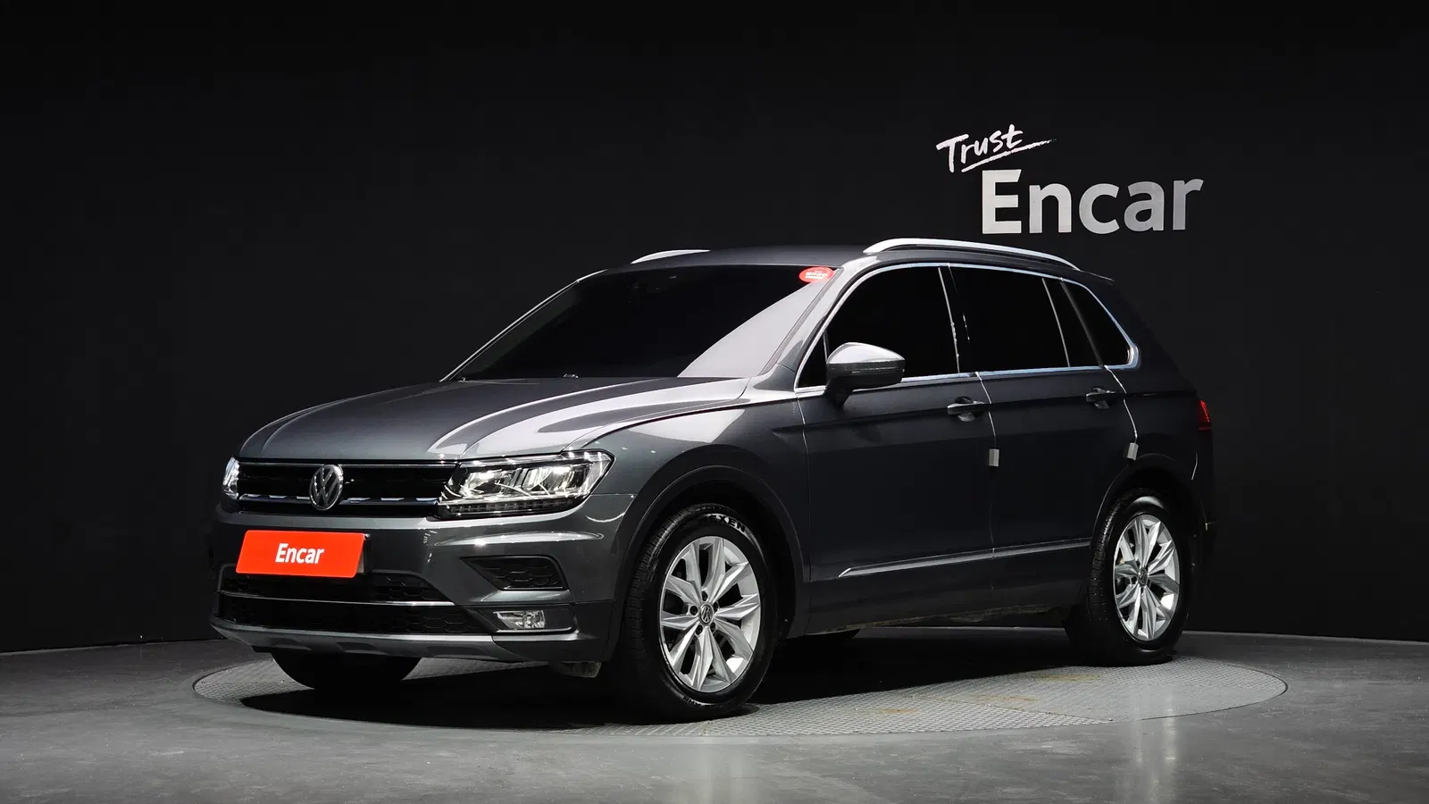 Volkswagen Tiguan 2e génération 2.0 TDI Premium 2020 — photo 1 sur 20