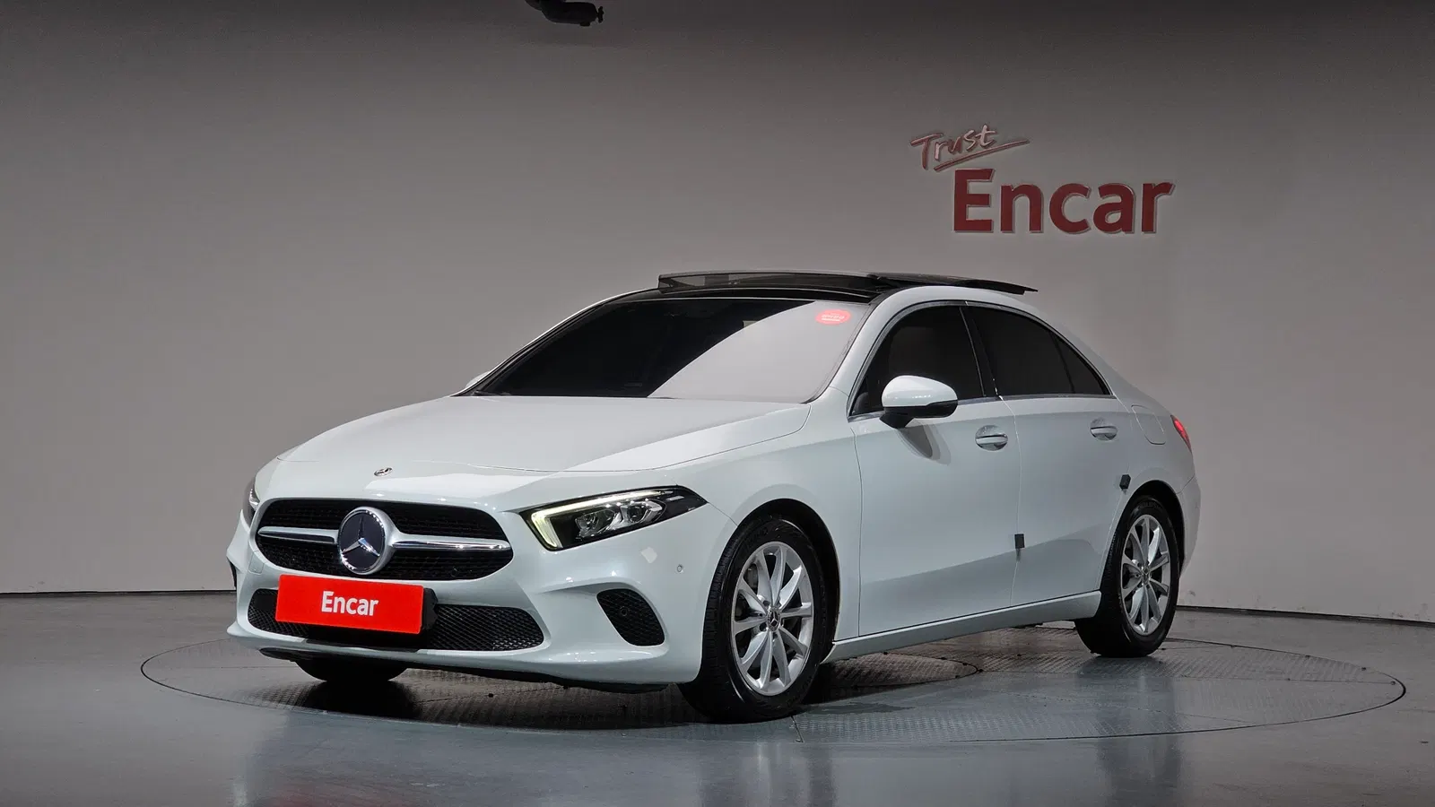 Mercedes-Benz Classe A A220 Berline (W177) 2020 — photo 1 sur 32