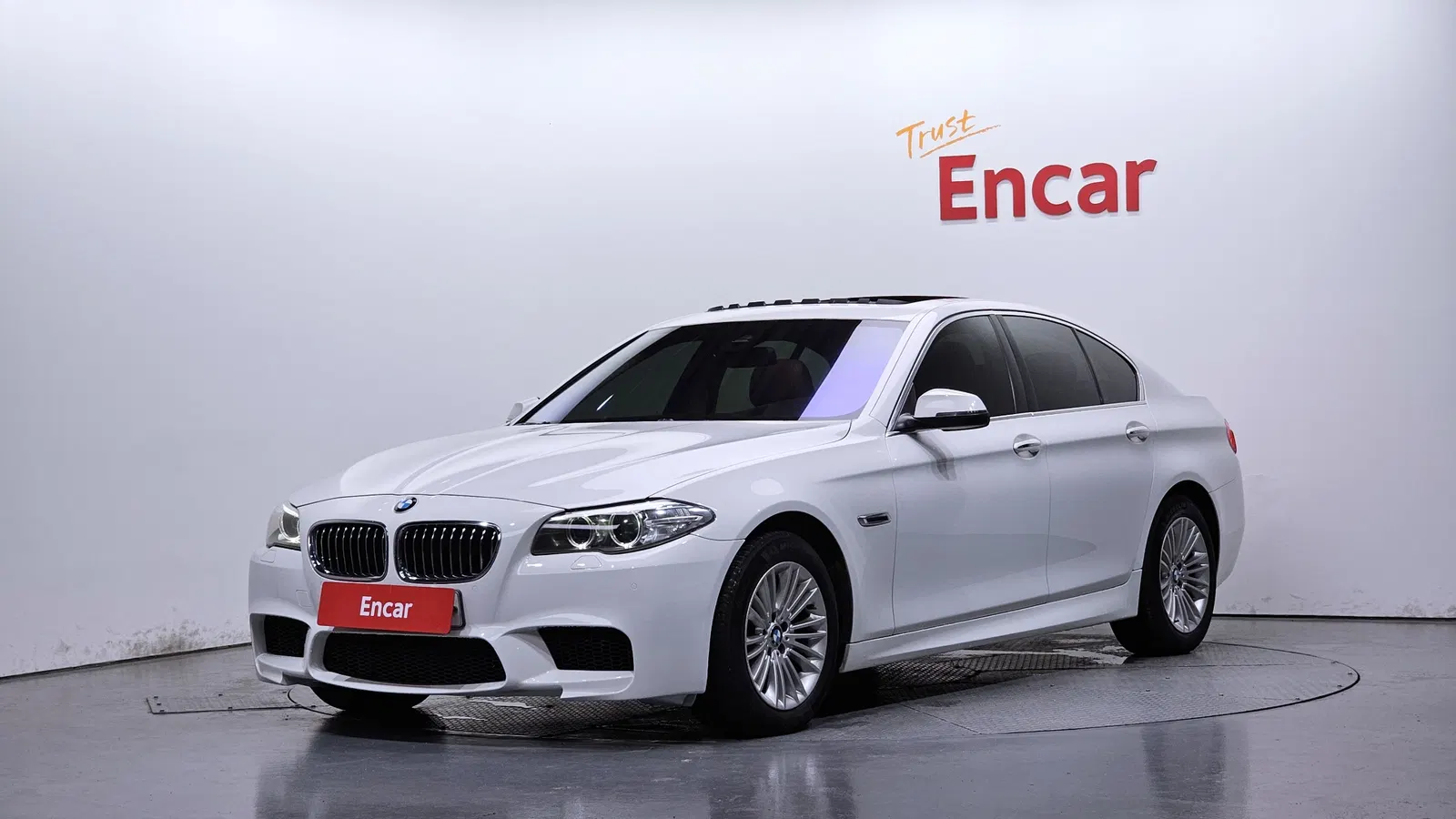 BMW Série 5 (F10) 520d xDrive 2014 — photo 1 sur 20
