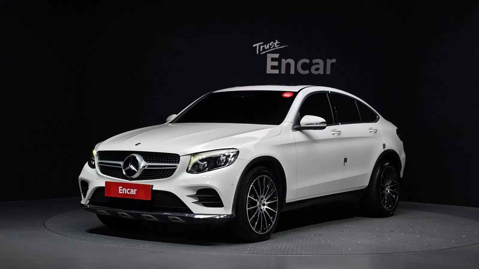 Mercedes-Benz GLC AMG Line · GLC300 4MATIC Coupé (X253) 2019 — photo 1 sur 32