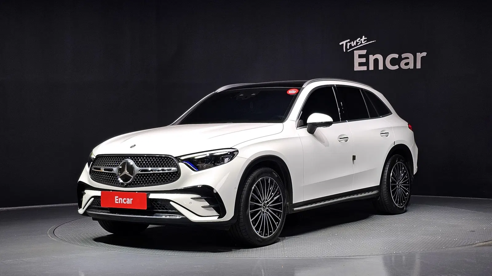 Mercedes-Benz GLC AMG Line · GLC300 4MATIC (X254) 2024 — photo 1 sur 33