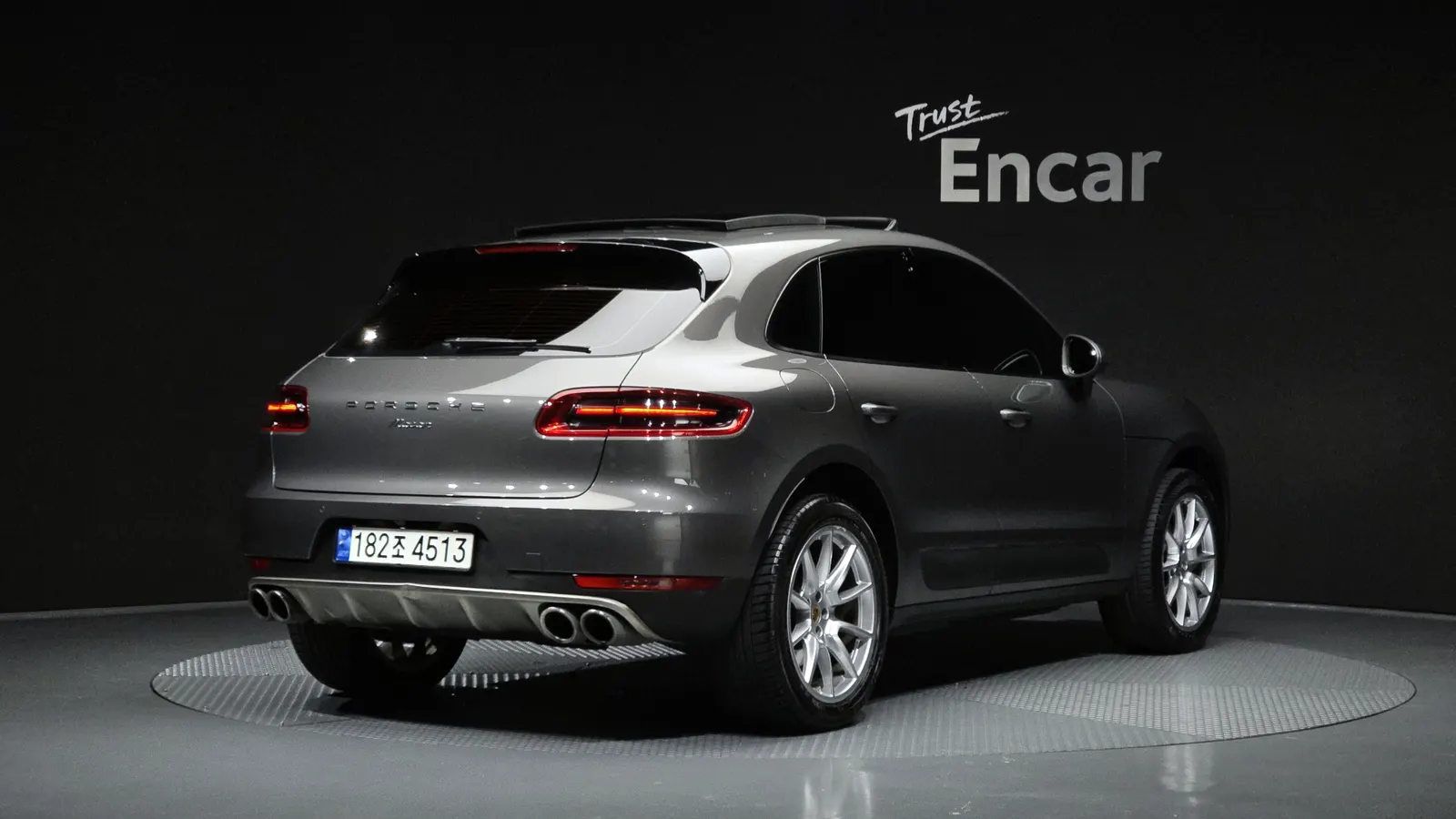 Porsche Macan 2.0 2018 — photo 1 sur 40