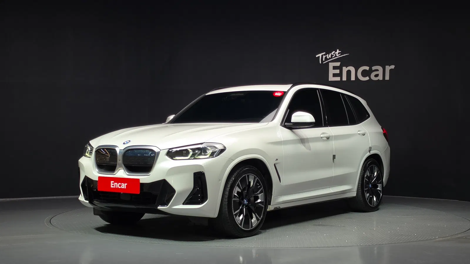 BMW iX3 M Sport 2023 — photo 1 sur 35