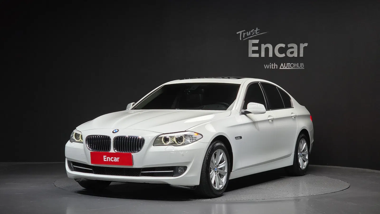 BMW Série 5 (F10) 520d 2013 — photo 1 sur 20