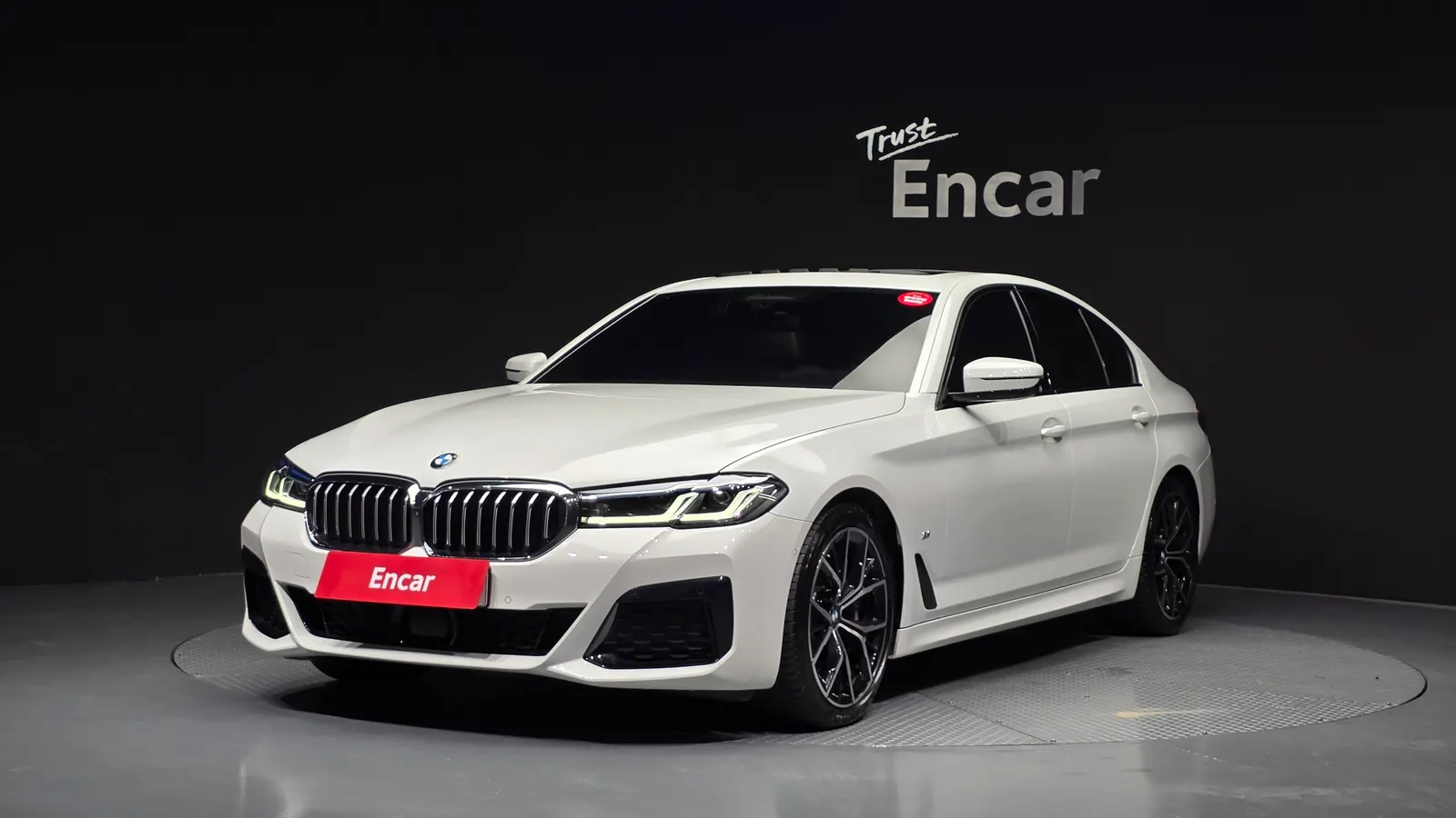 BMW Série 5 (G30) 530i xDrive M Sport 2023 — photo 1 sur 33