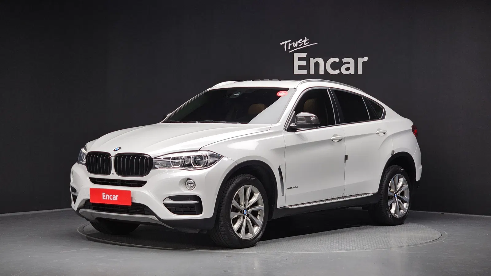 BMW X6 (F16) xDrive 30d 2017 — photo 1 sur 20