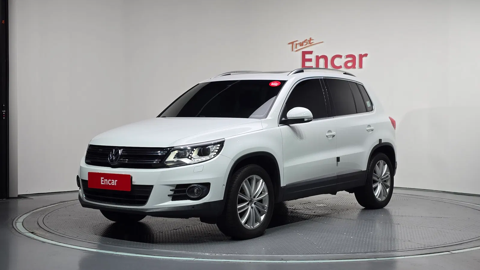 Volkswagen Tiguan 2.0 TDI Premium 2016 — photo 1 sur 20