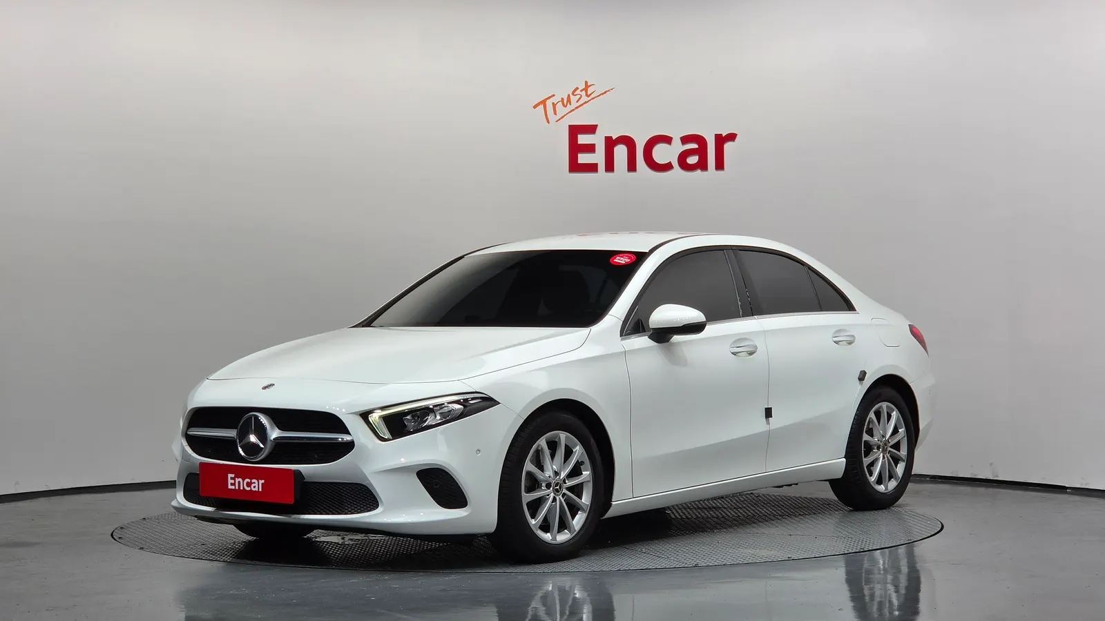 Mercedes-Benz Classe A A220 Berline (W177) 2020 — photo 1 sur 30