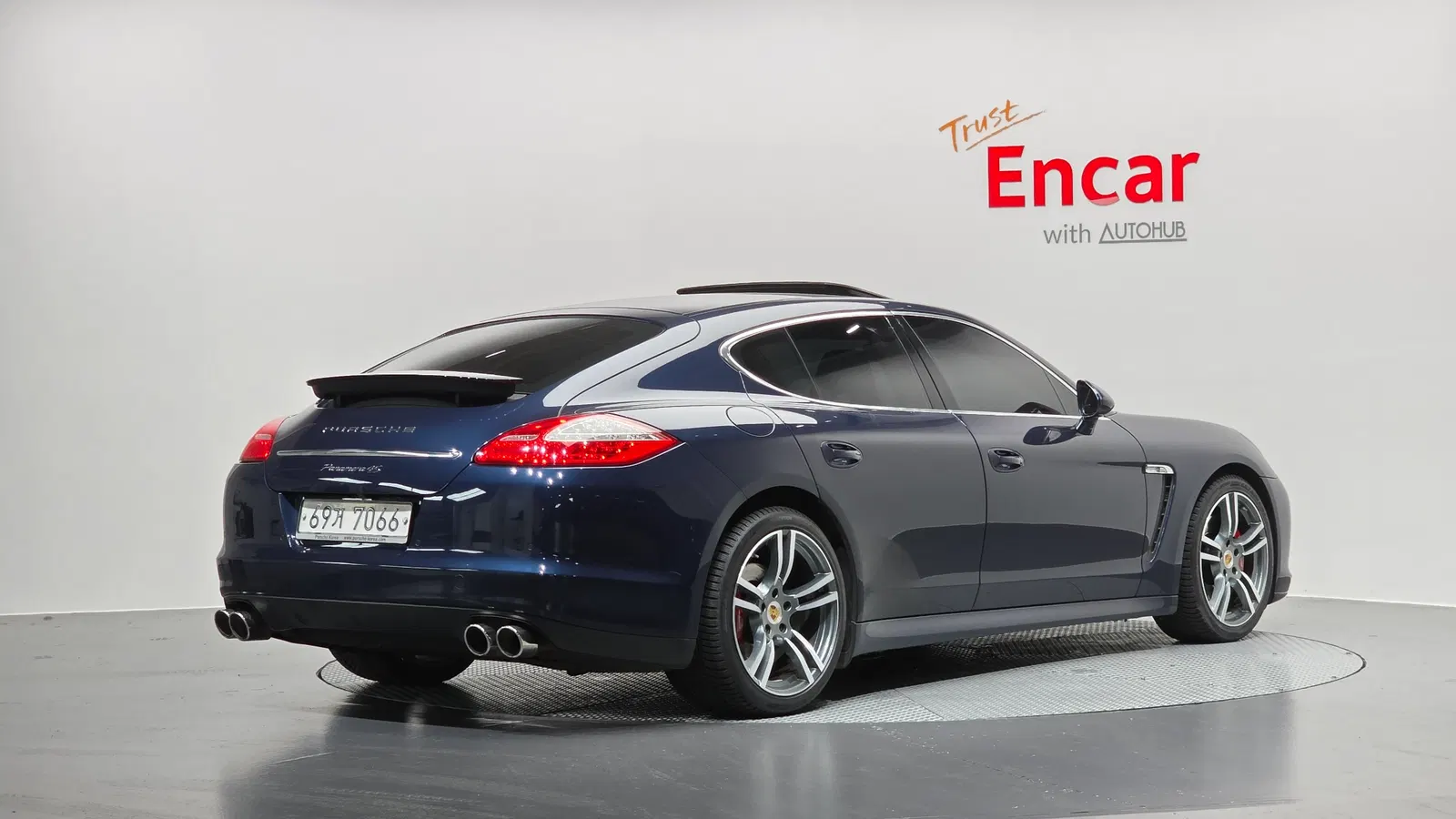 Porsche Panamera 4.8 4S 2011 — photo 1 sur 31