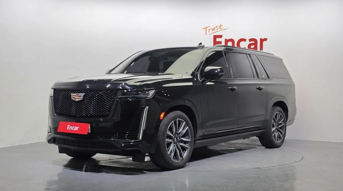 Cadillac Escalade 5e génération 6.2 ESV 2023 — photo 1 sur 20