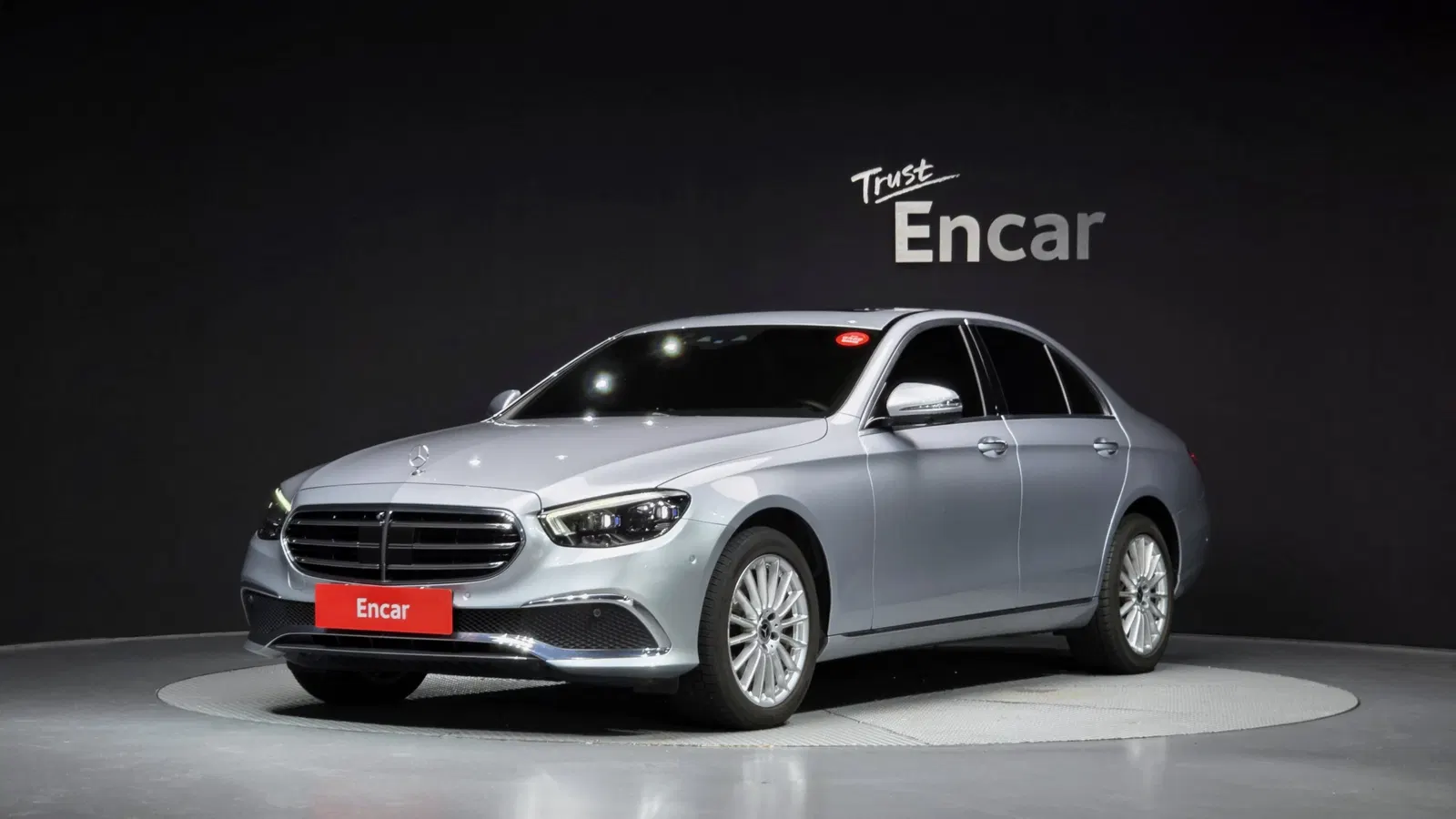 Mercedes-Benz Classe E E220d 4MATIC Exclusive (W213) 2021 — photo 1 sur 42