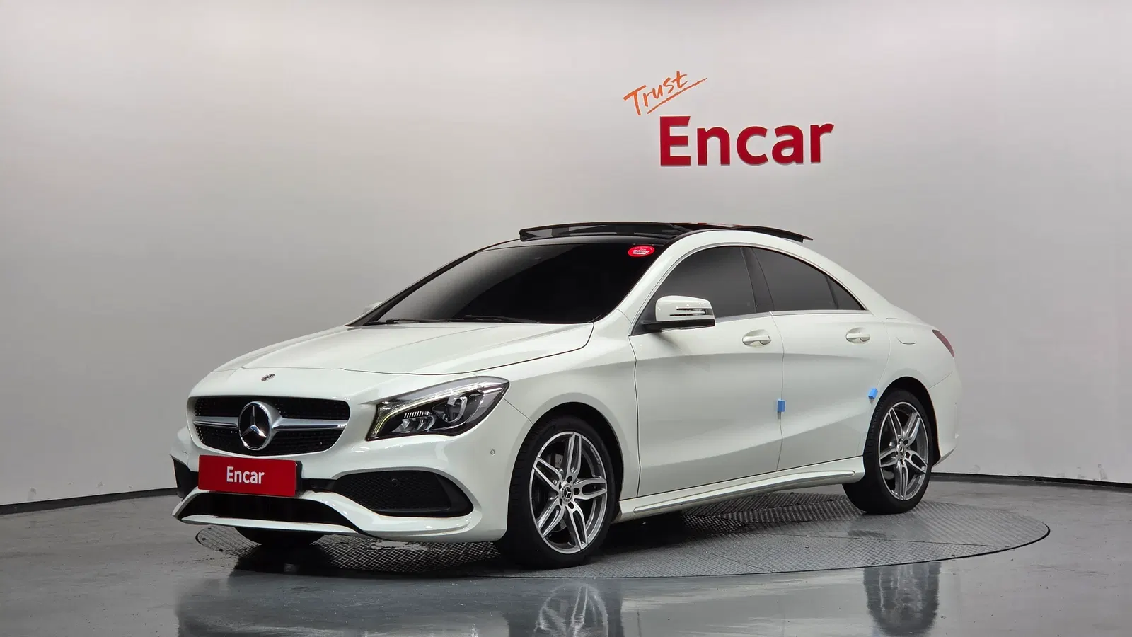 Mercedes-Benz CLA AMG Line · CLA220 (C117) 2018 — photo 1 sur 30