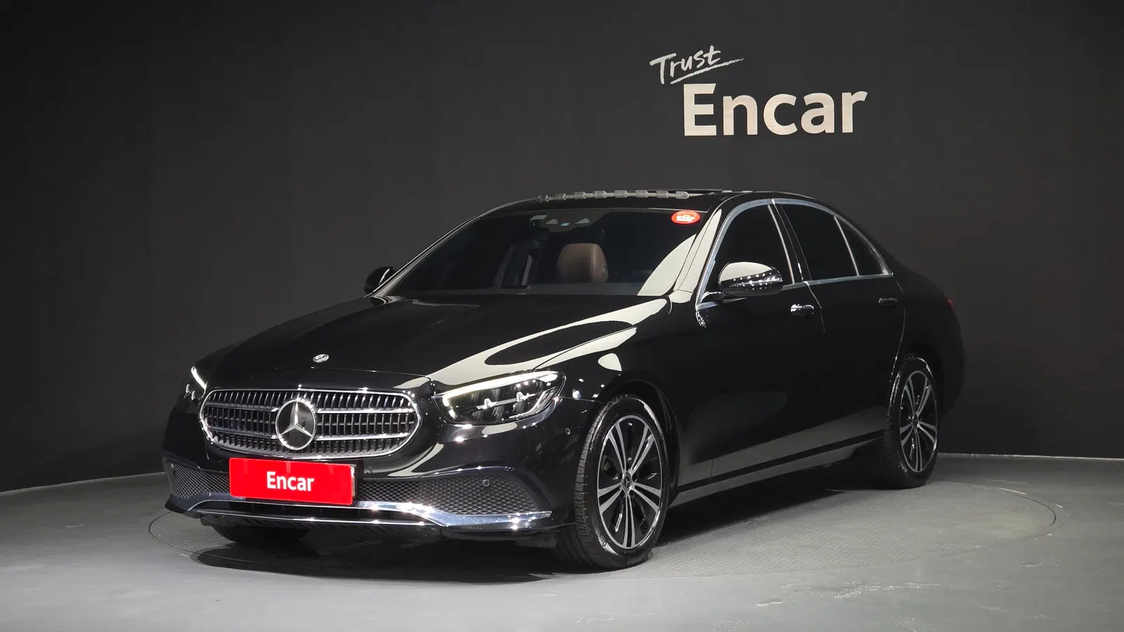Mercedes-Benz Classe E E250 Avantgarde (W213) 2021 — photo 1 sur 36