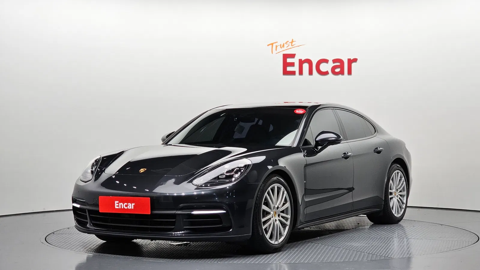 Porsche Panamera (971) 3.0 AWD 2018 — photo 1 sur 32