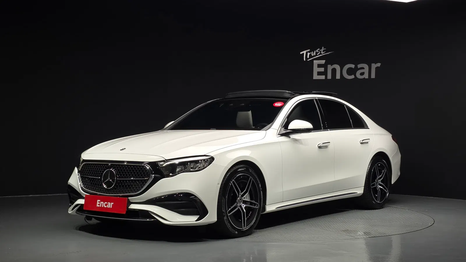 Mercedes-Benz Classe E AMG Line · E200 (W214) 2026 — photo 1 sur 20