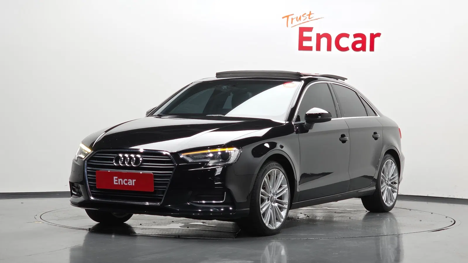 Audi A3 40 TFSI 2018 — photo 1 sur 20