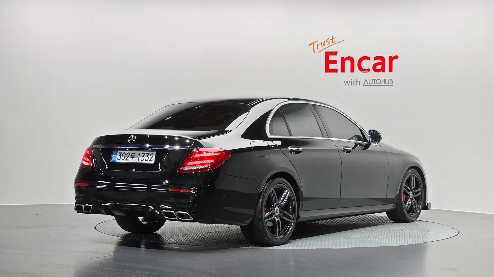 Mercedes-Benz Classe E AMG Line · E300 (W213) 2018 — photo 1 sur 33