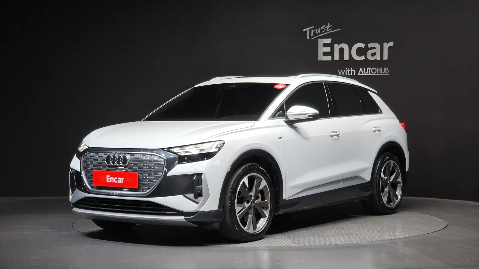 Audi Q4 e-tron (F4) 40 Premium 2022 — photo 1 sur 20