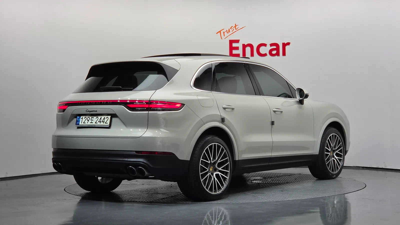 Porsche Cayenne (PO536) 3.0 2021 — photo 1 sur 39