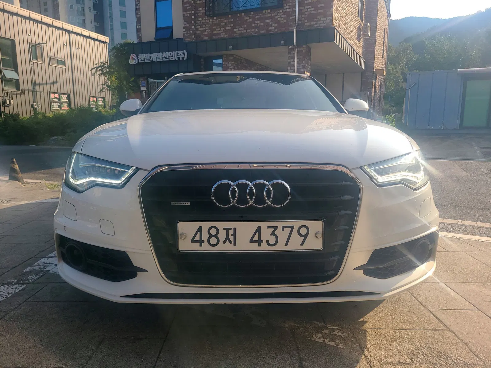 Audi A6 45 TDI Quattro Dynamic 2015 — photo 1 sur 23
