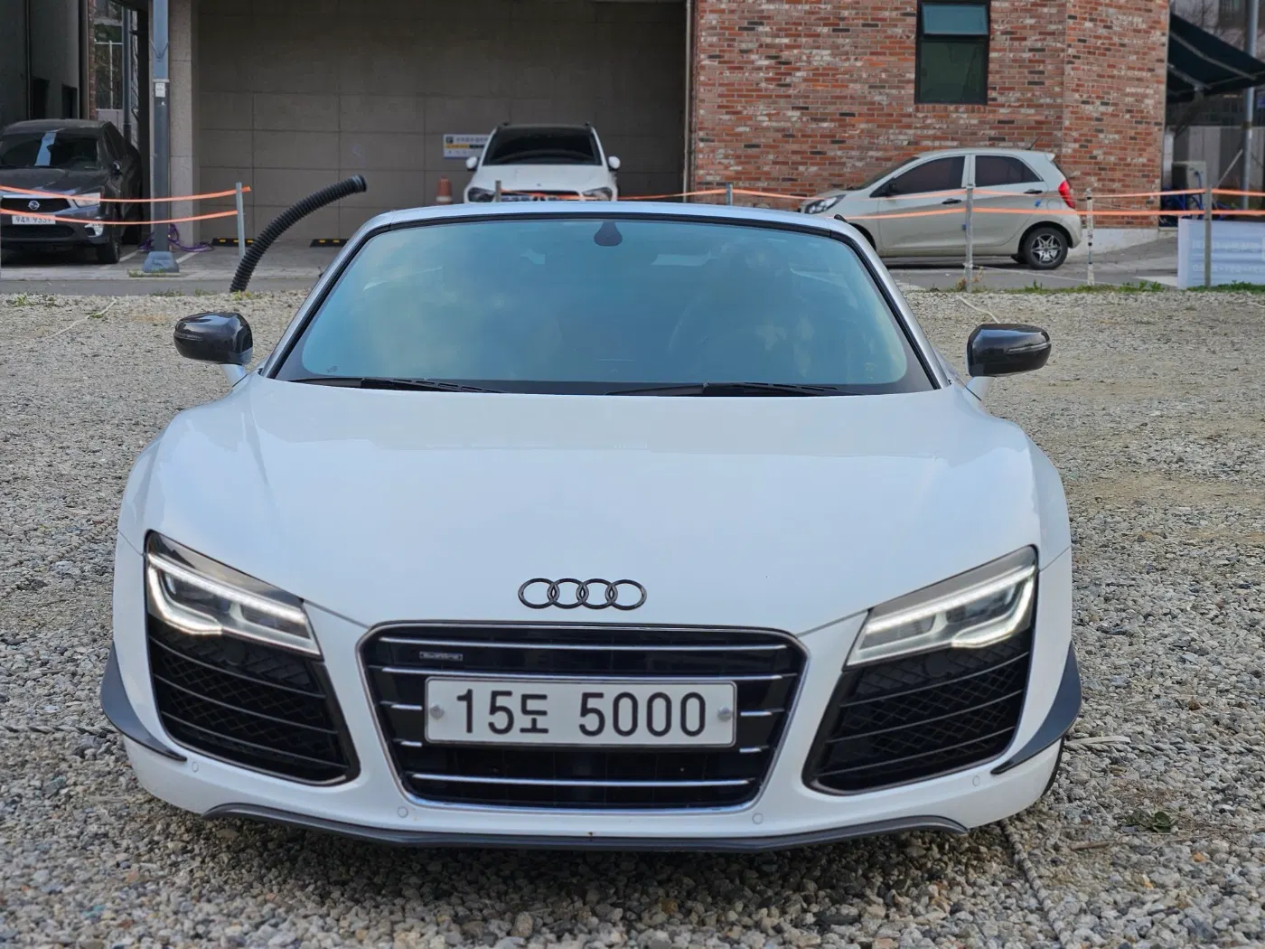 Audi R8 5.2 V10 Spyder 2015 — photo 1 sur 13