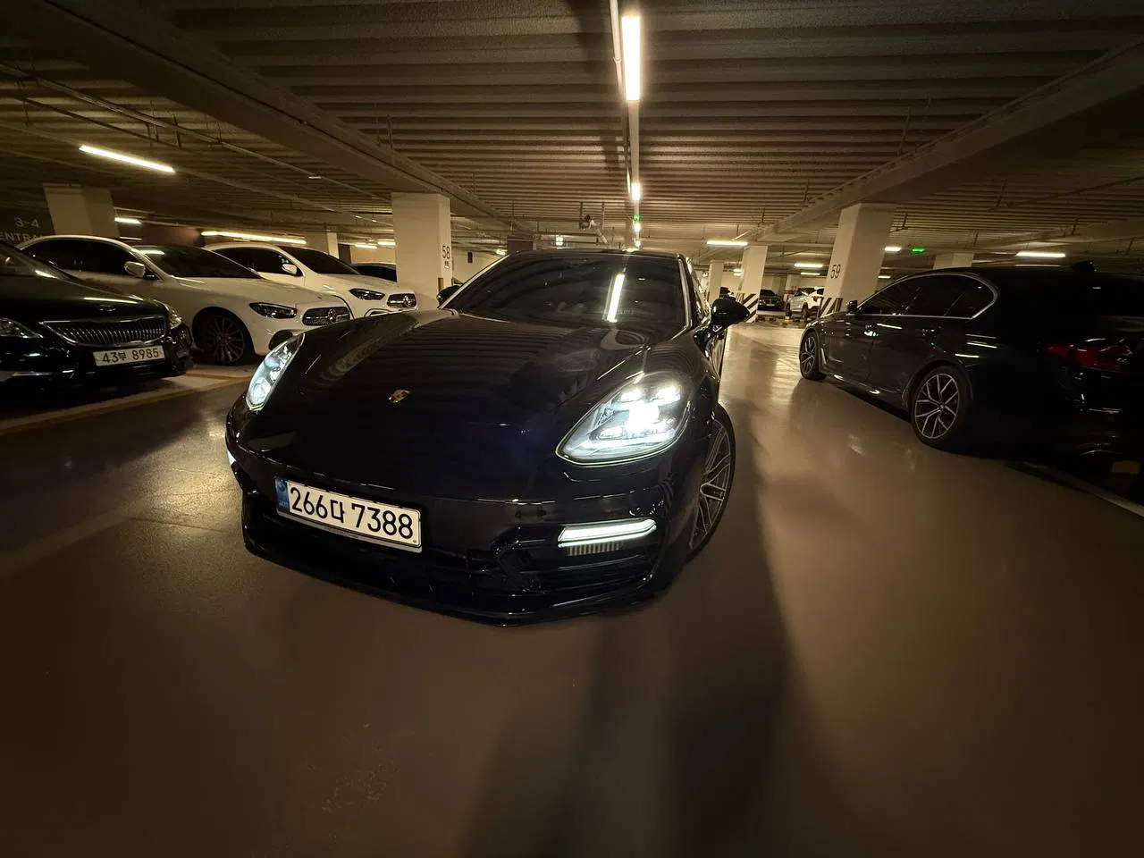 Porsche Panamera (971) 4.0 GTS 2019 — photo 1 sur 17
