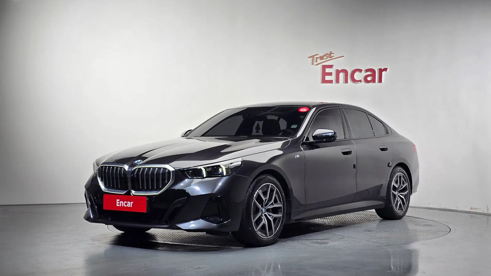 BMW Série 5 (G60) 520i M Sport 2024 — photo 1 sur 33
