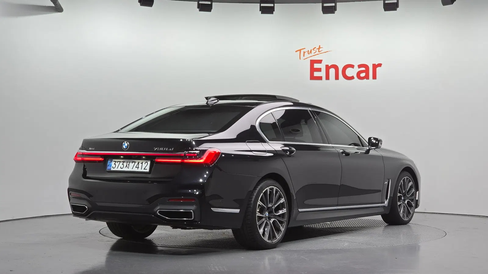 BMW Série 7 (G11) 730Ld xDrive M Sport 2021 — photo 1 sur 38