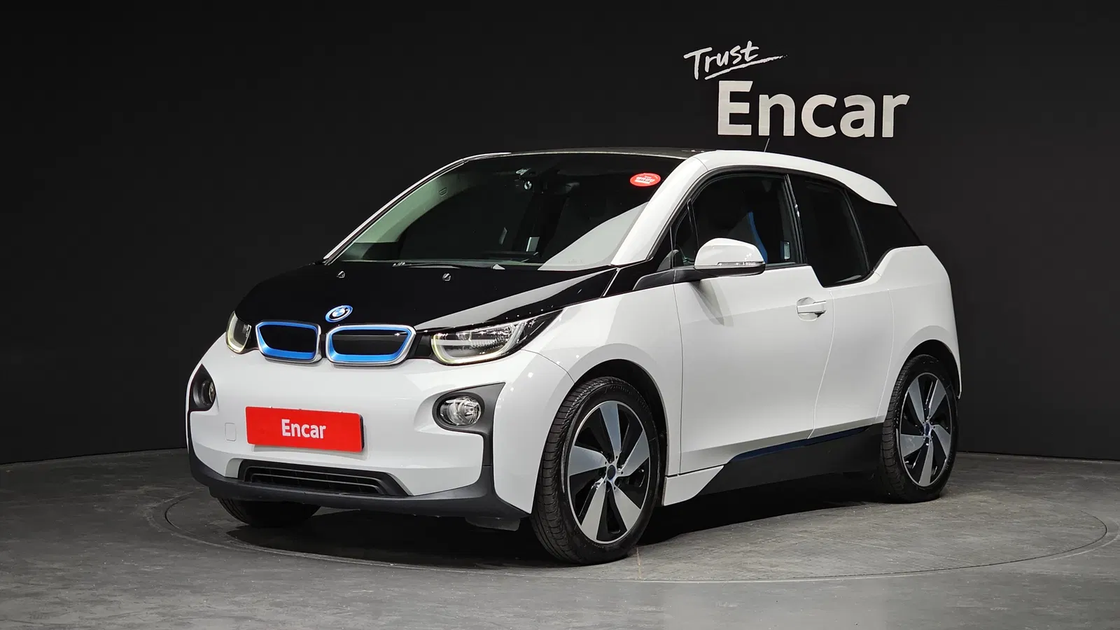 BMW i3 Lux 2014 — photo 1 sur 26