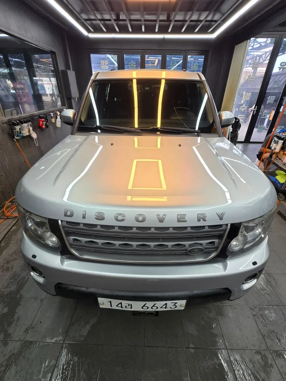 Land Rover Discovery 4 3.0 SDV6 SE 2015 — photo 1 sur 26