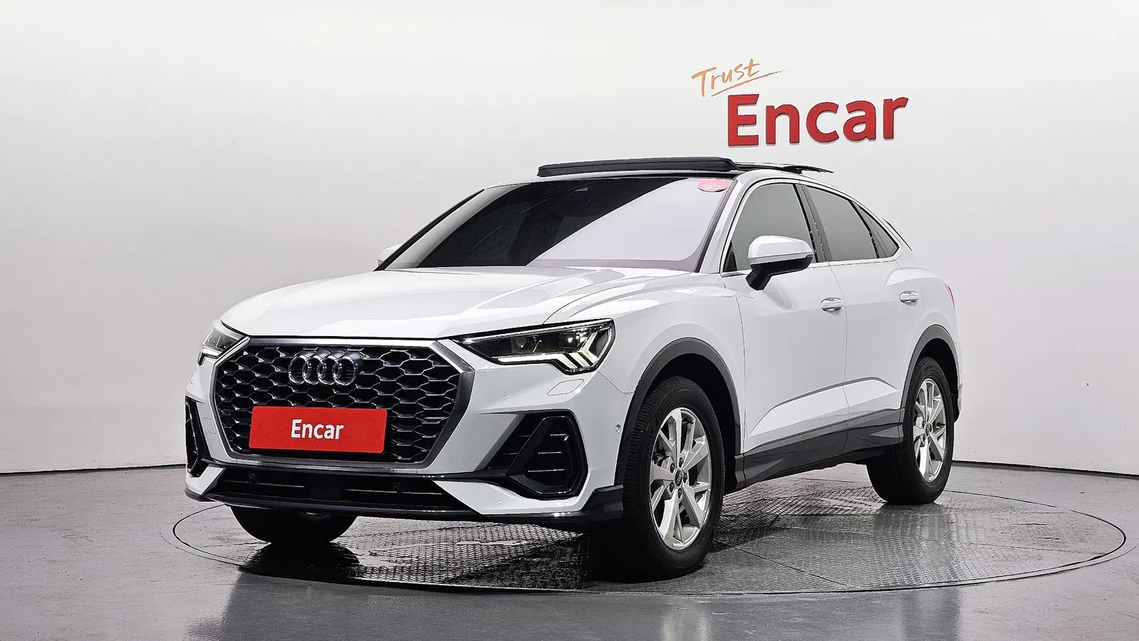 Audi Q3 (F3) 35 TDI Sportback 2023 — photo 1 sur 32