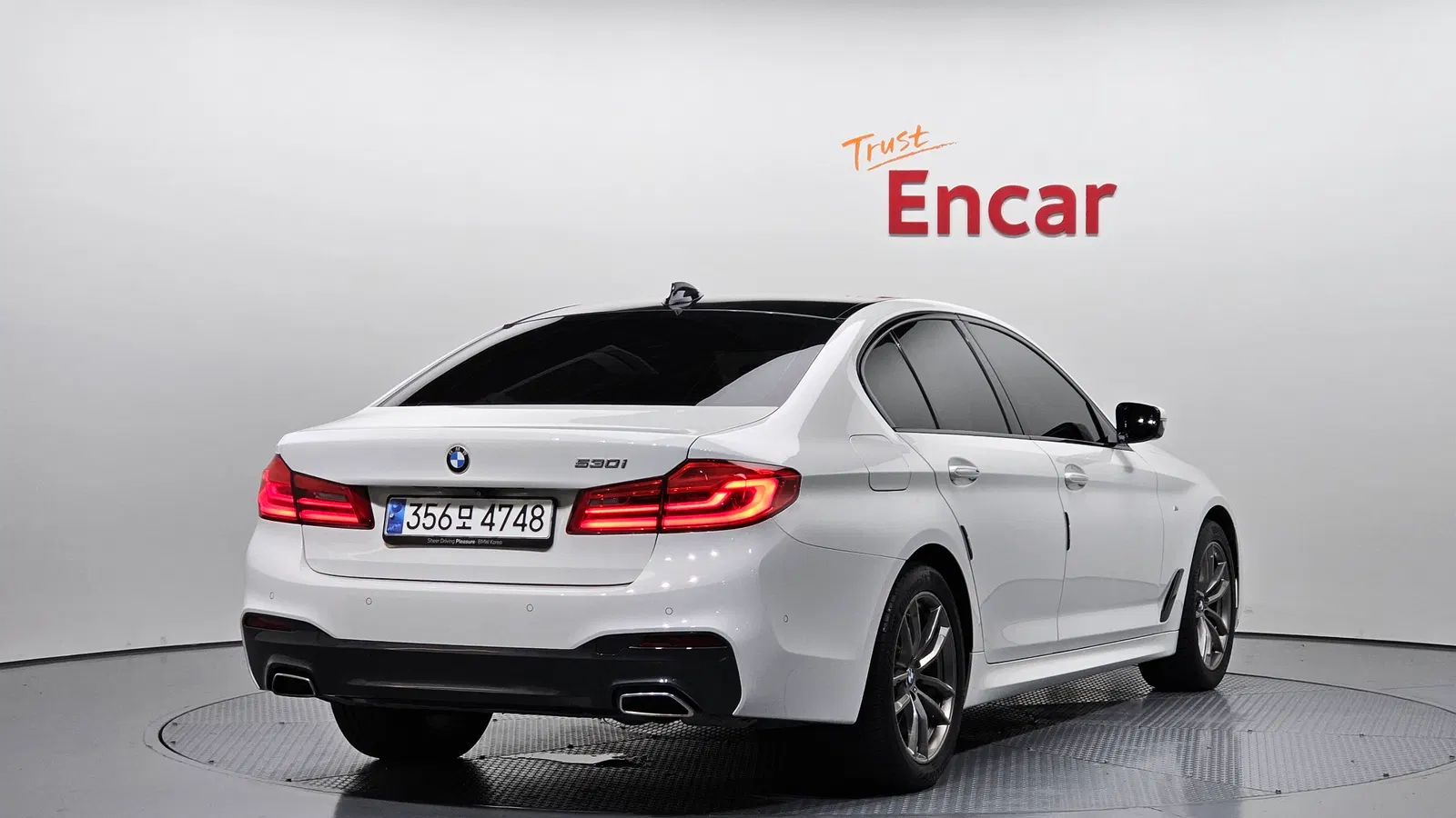 BMW Série 5 (G30) 530i M Sport Plus 2018 — photo 1 sur 33