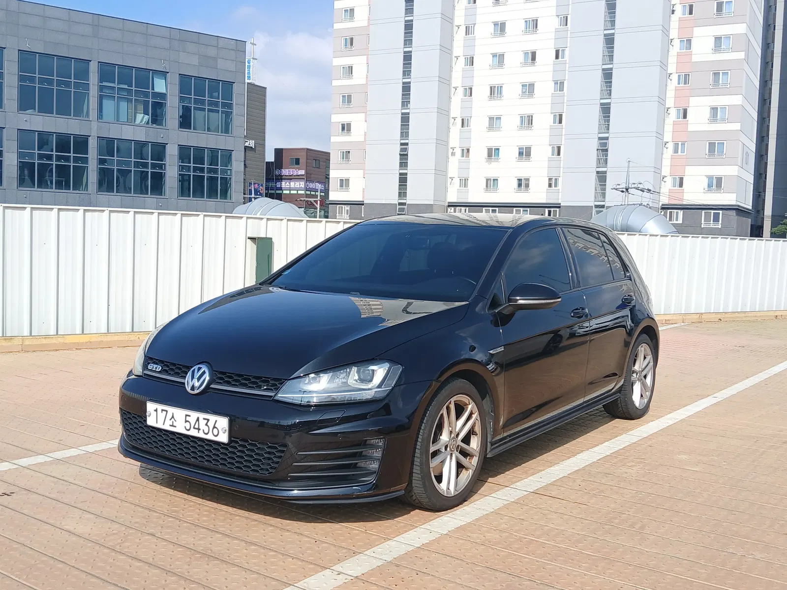 Volkswagen Golf 7e génération 2.0 GTD 2014 — photo 1 sur 26