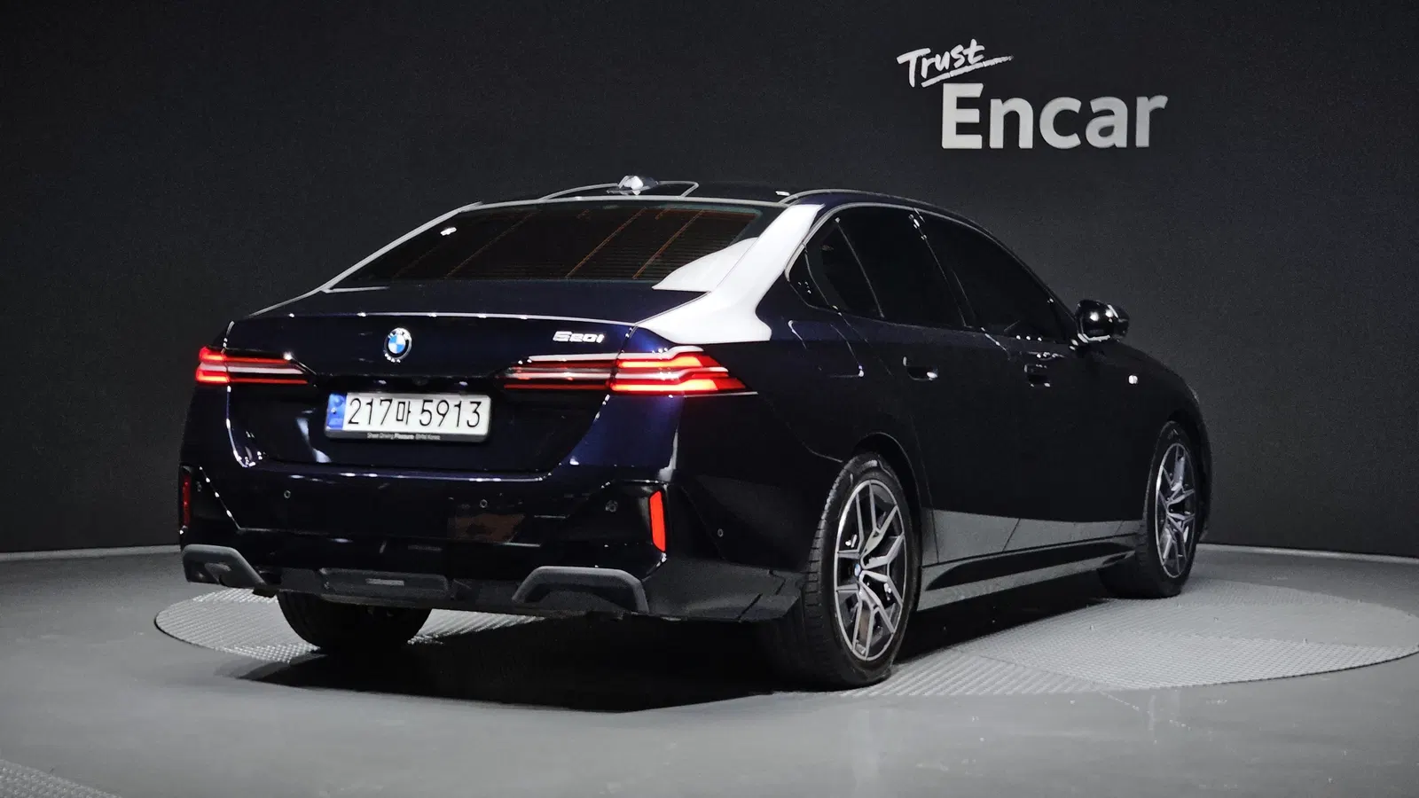 BMW Série 5 (G60) 520i M Sport 2024 — photo 1 sur 35