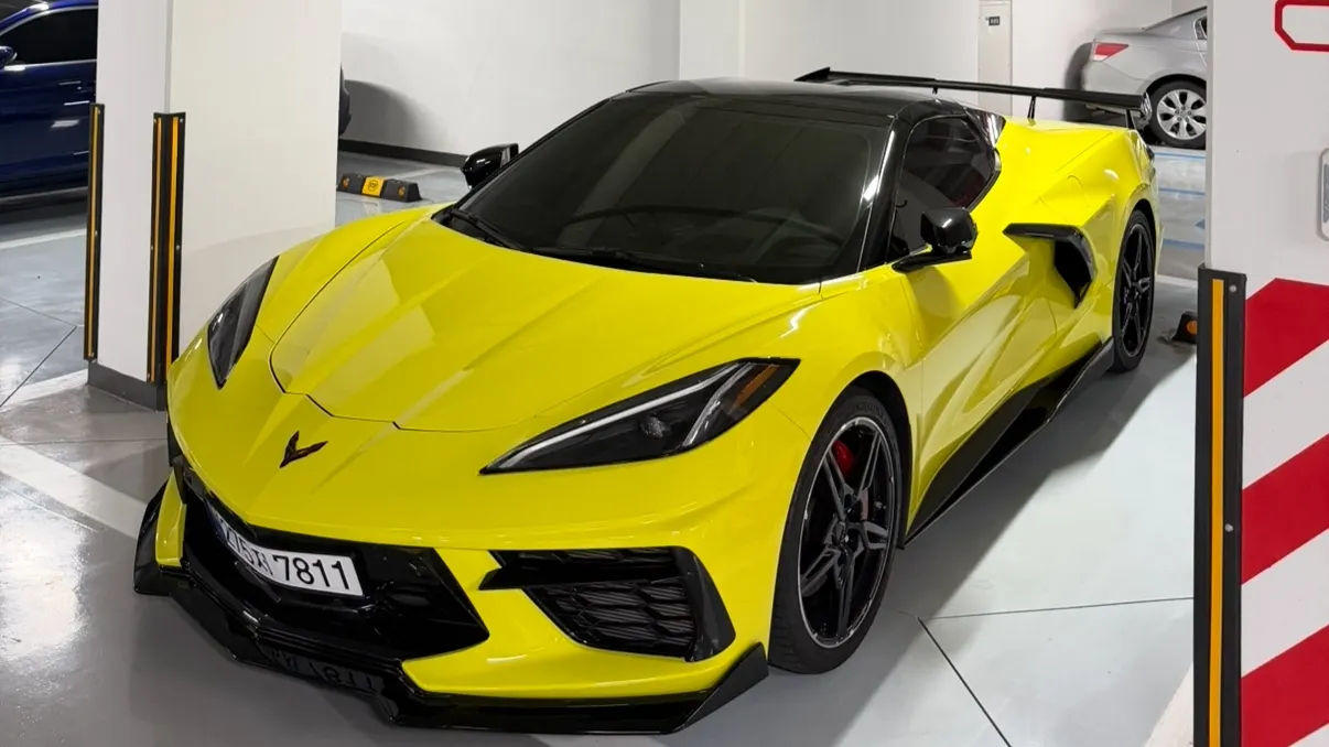 Chevrolet Corvette Convertible 2023 — photo 1 sur 26