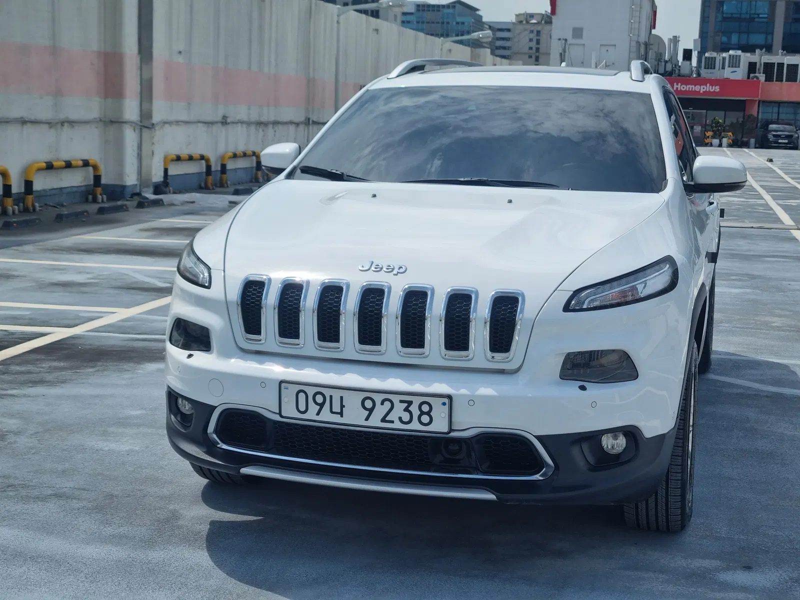 Jeep Cherokee(KL) 2.2 Diesel Limited 4WD 2017 — photo 1 sur 26