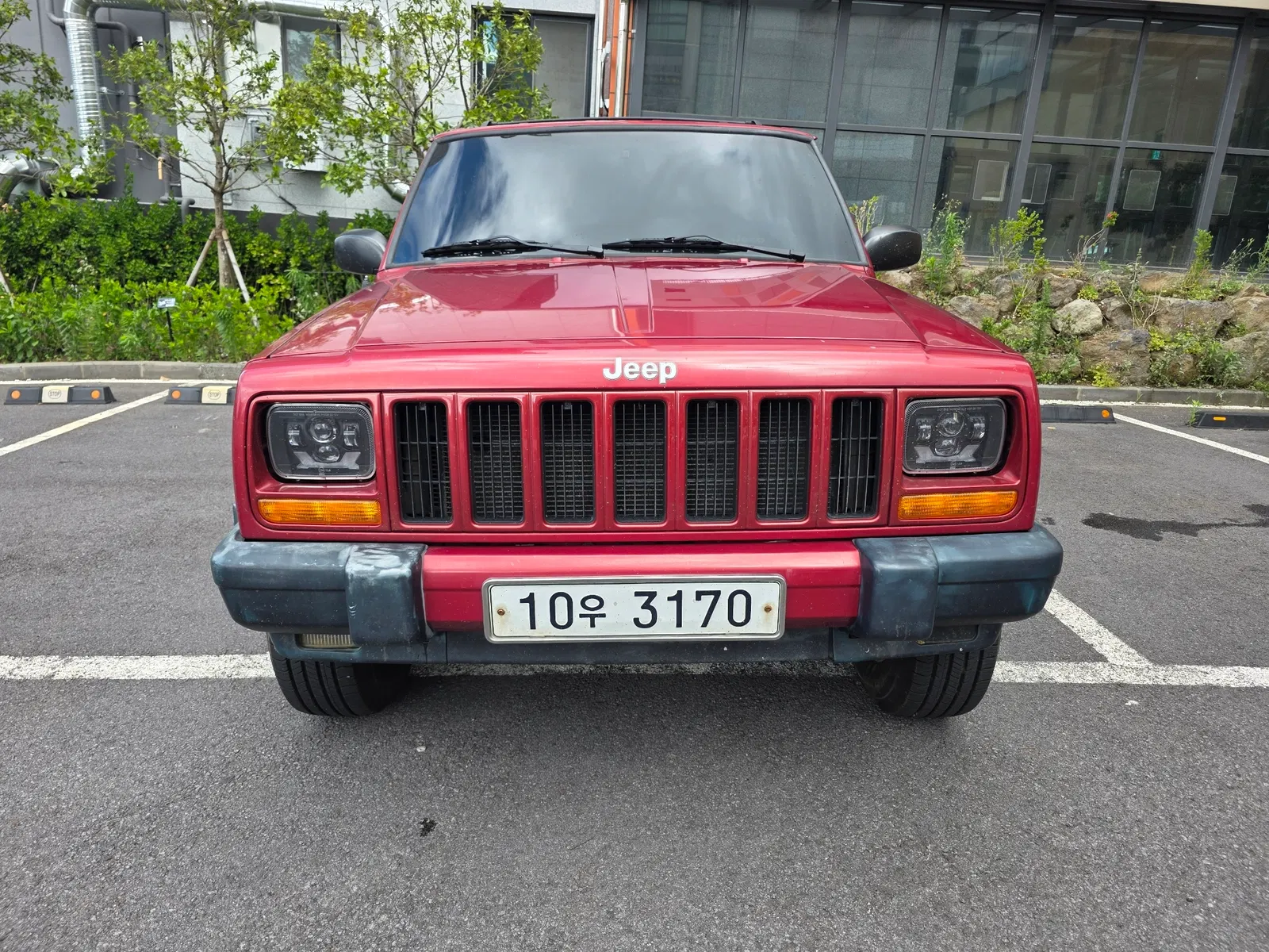 Jeep Cherokee 2.5 1999 — photo 1 sur 26