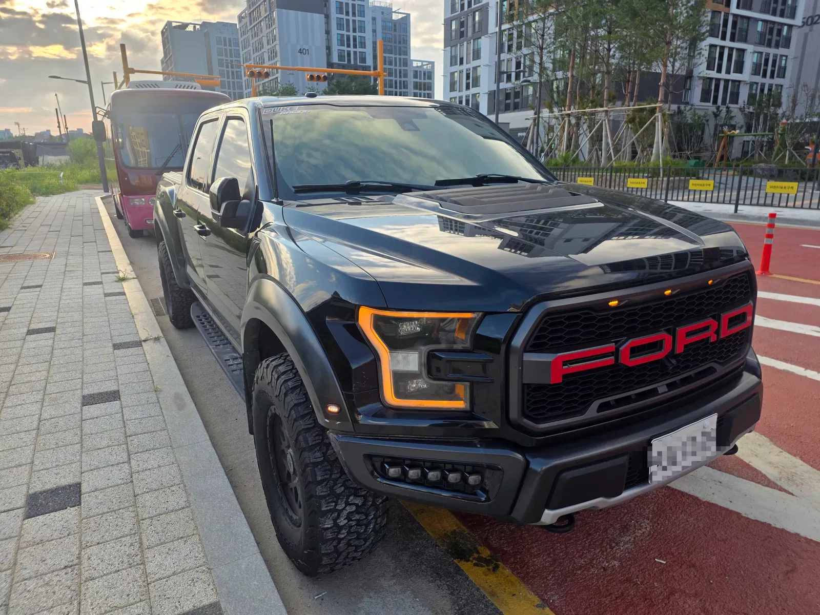 Ford F150 3.5L 2017 — photo 1 sur 10