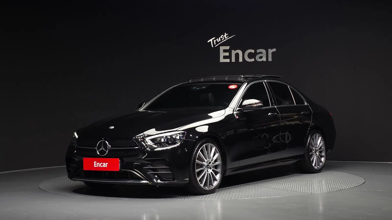 Mercedes-Benz Classe E AMG Line · E350 4MATIC (W213) 2022 — photo 1 sur 30