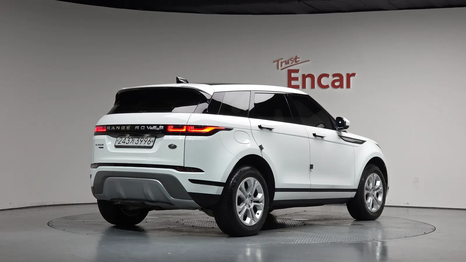 Land Rover Range Rover Evoque 2e génération D150 S 2020 — photo 1 sur 43