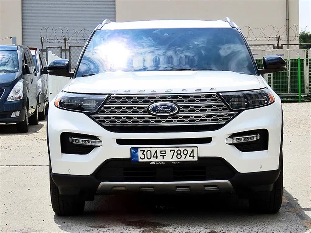Ford Explorer 6e génération 2.3 Limited 4WD 2023 — photo 1 sur 26