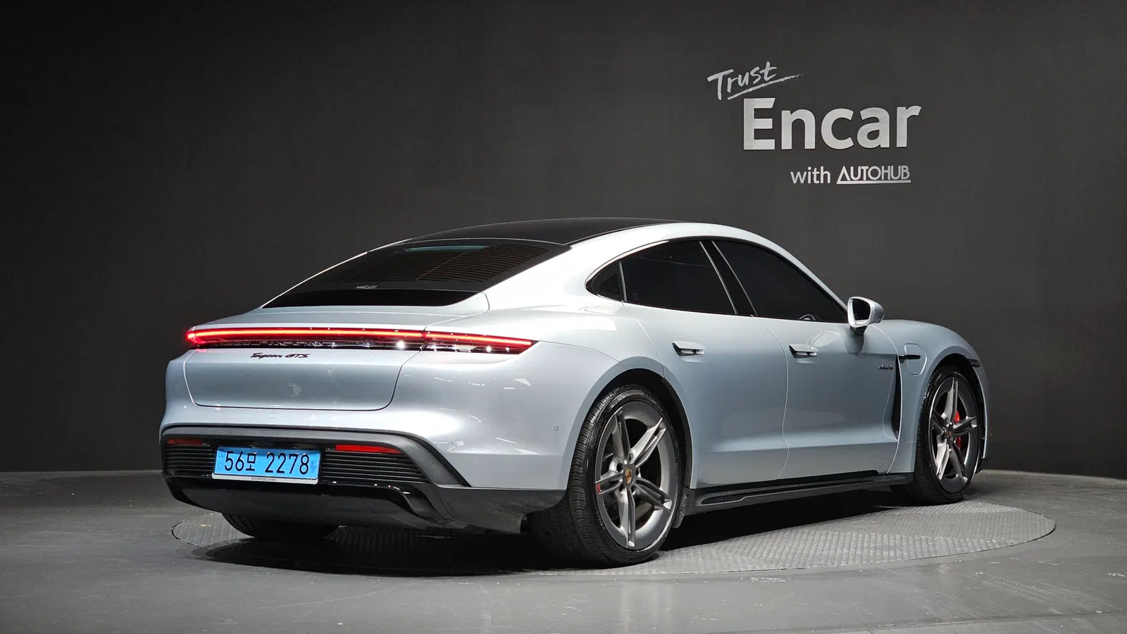 Porsche Taycan GTS 2026 — photo 1 sur 32