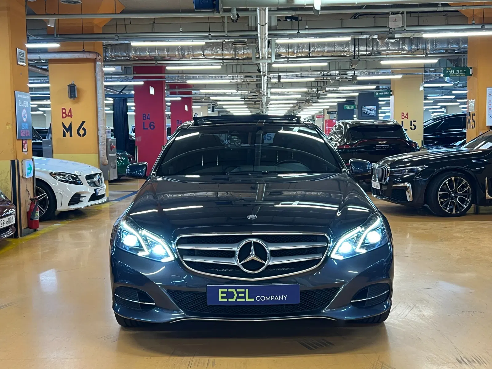 Mercedes-Benz Classe E E350 4MATIC Avantgarde (W212) 2014 — photo 1 sur 26