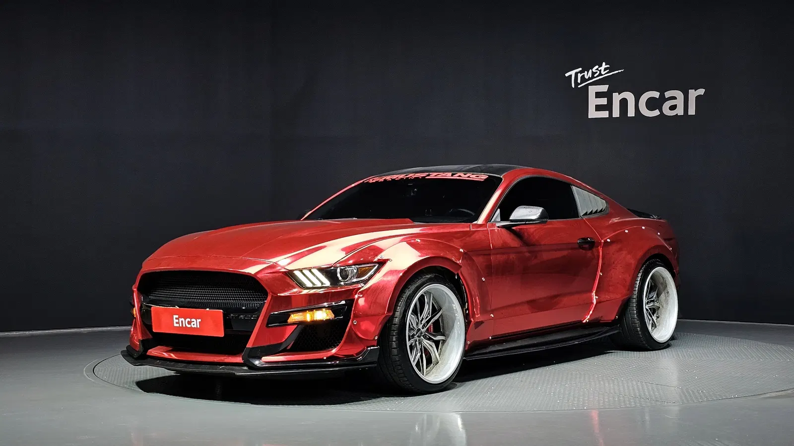 Ford Mustang Coupé 2016 — photo 1 sur 26